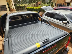 Toyota Hilux Roller Shutter Cove