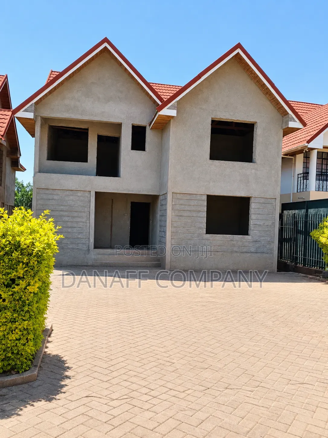 9bdrm Villa in Kadeya Villas, Oluulua for sale
