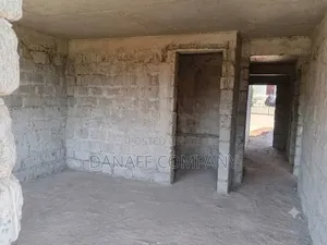 9bdrm Villa in Kadeya Villas, Oluulua for sale