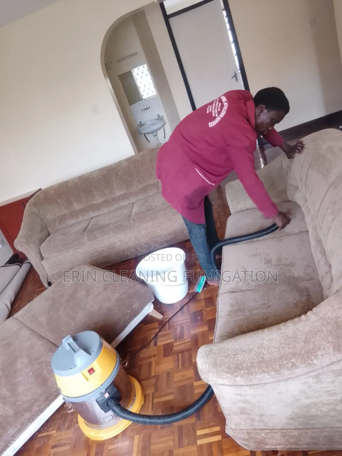 Quick Dry Sofa Vacuuming and Carpet Services