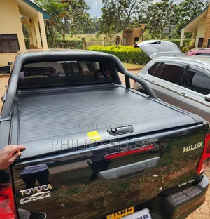 Protects Your Cargo From Rain, Dust Sun Smooth Roll-Up Design