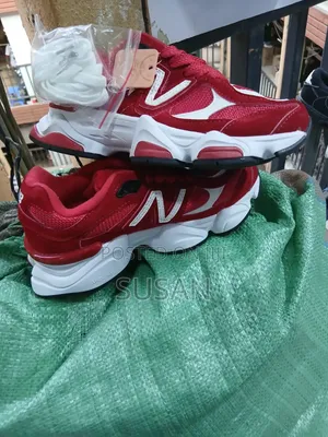 New Balance 9060