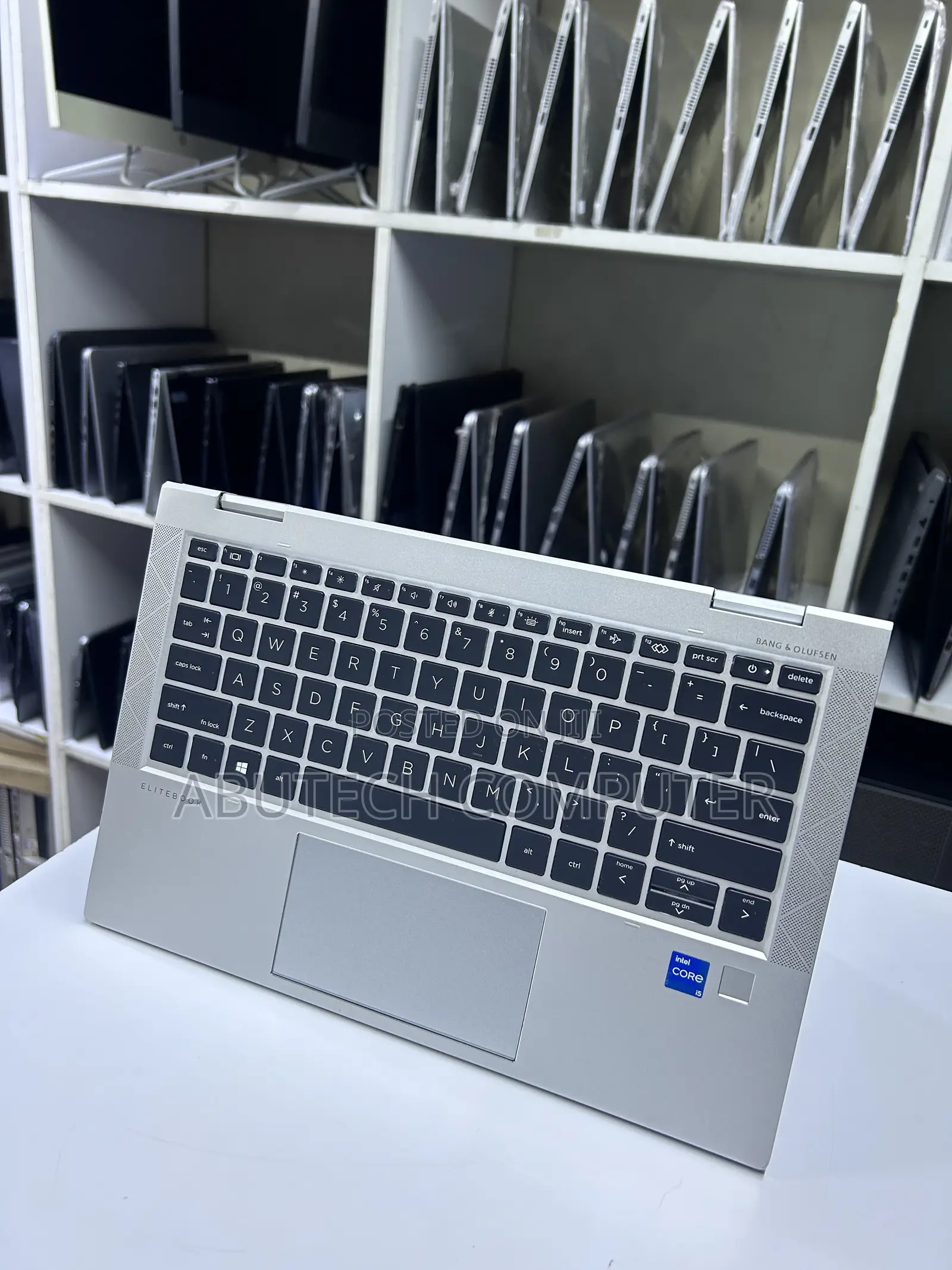 Laptop HP EliteBook 830 G8 8GB Intel Core i7 SSD 256GB