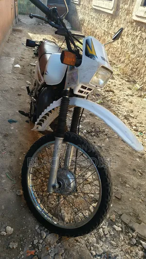 Yamaha DT175 2021 White