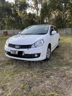 Nissan Advan 2012 White