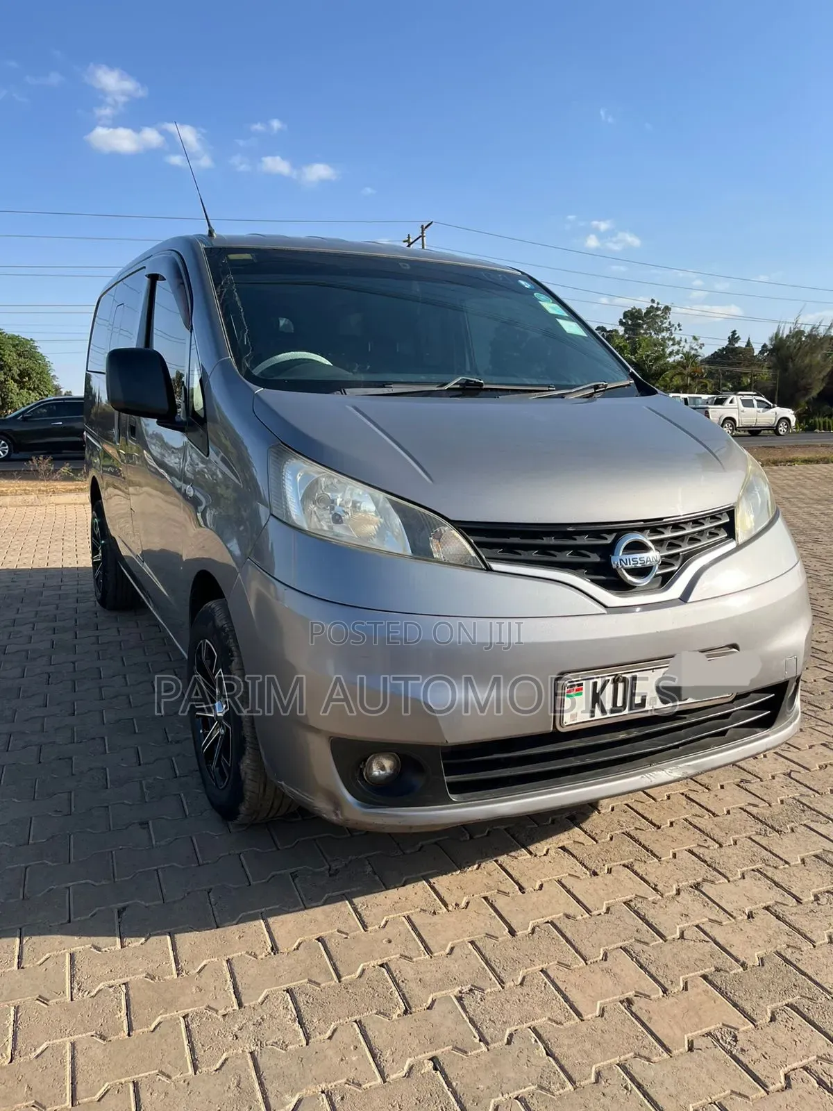 Nissan NP200 2016 Gray