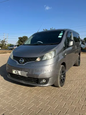 Nissan NP200 2016 Gray