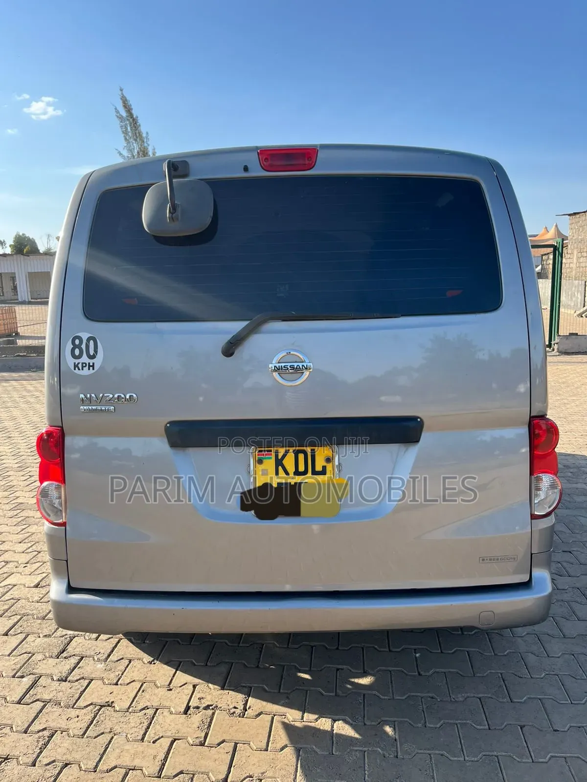 Nissan NP200 2016 Gray
