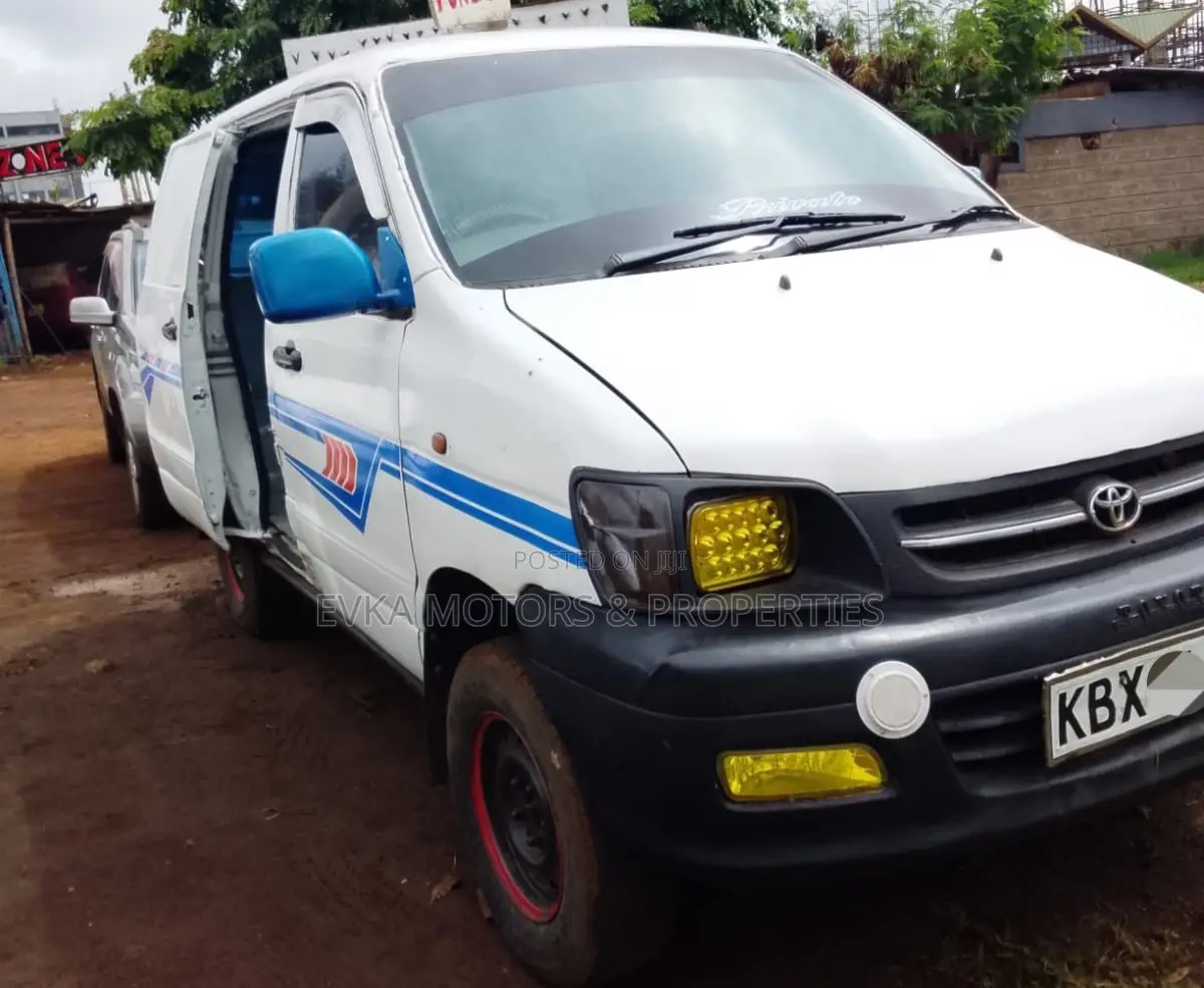 Toyota TownAce 2006 White
