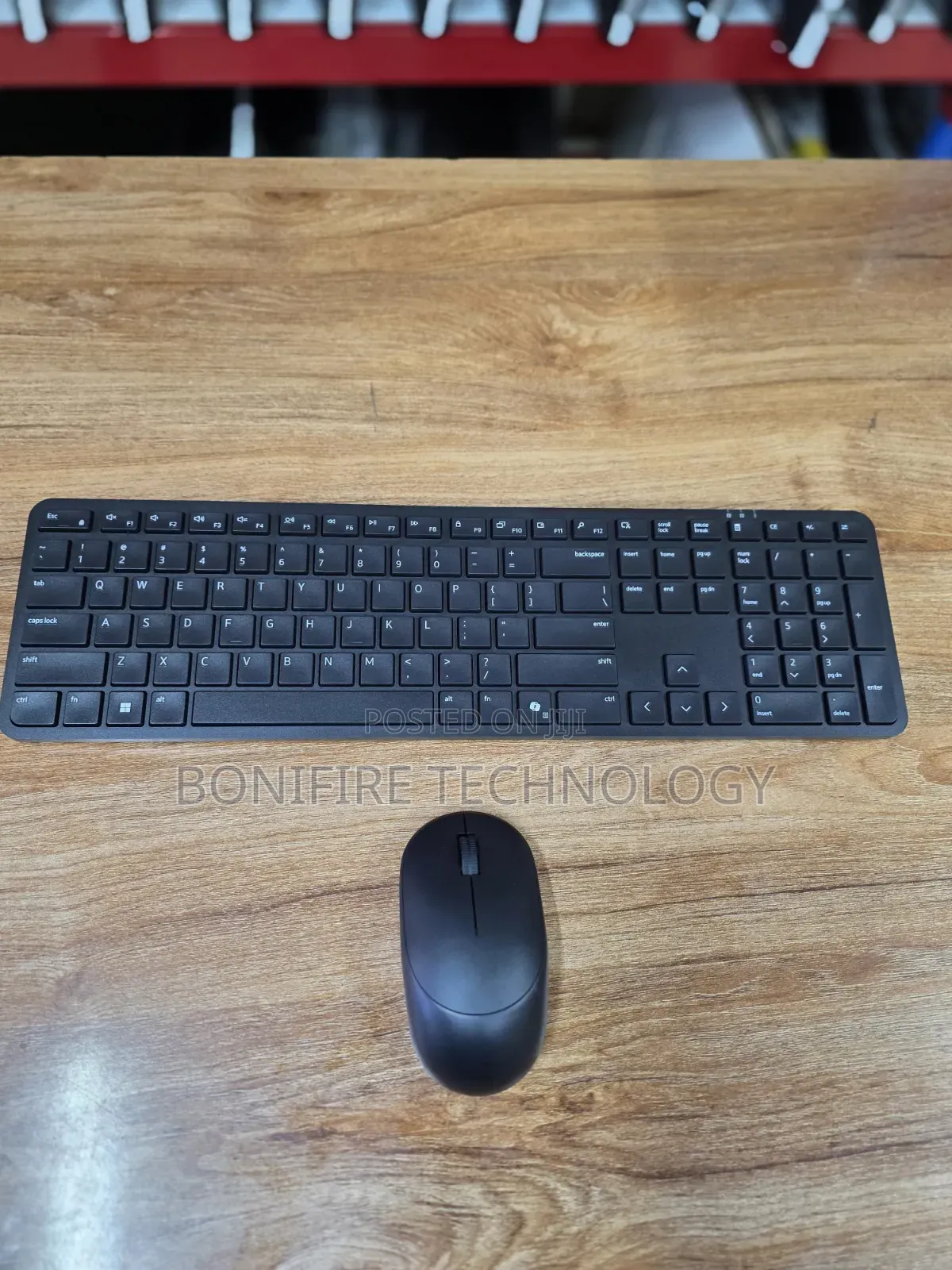 Dell Pro 5 Wireless Keyboard(KB526) 
Super Slim and Comfortable