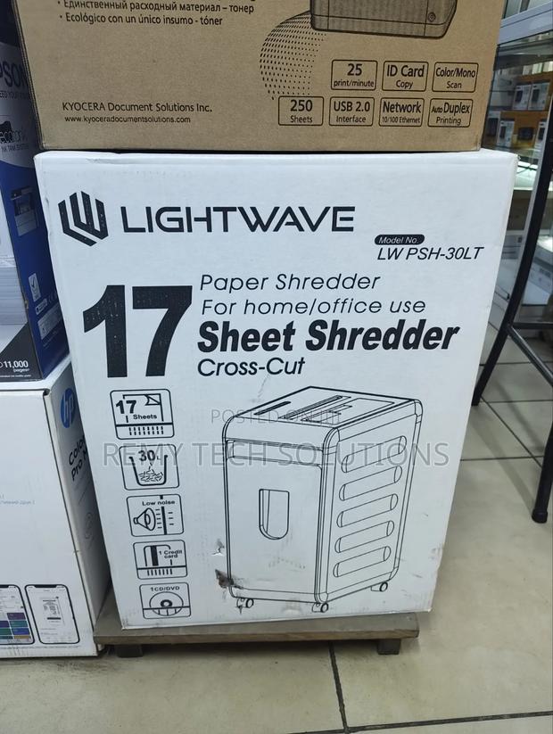 Lightwave 17 Sheets Cross Cut Paper Shredder, 30 LTR