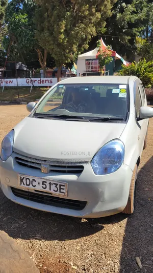 Toyota Passo 1.0 AWD 2014 Beige