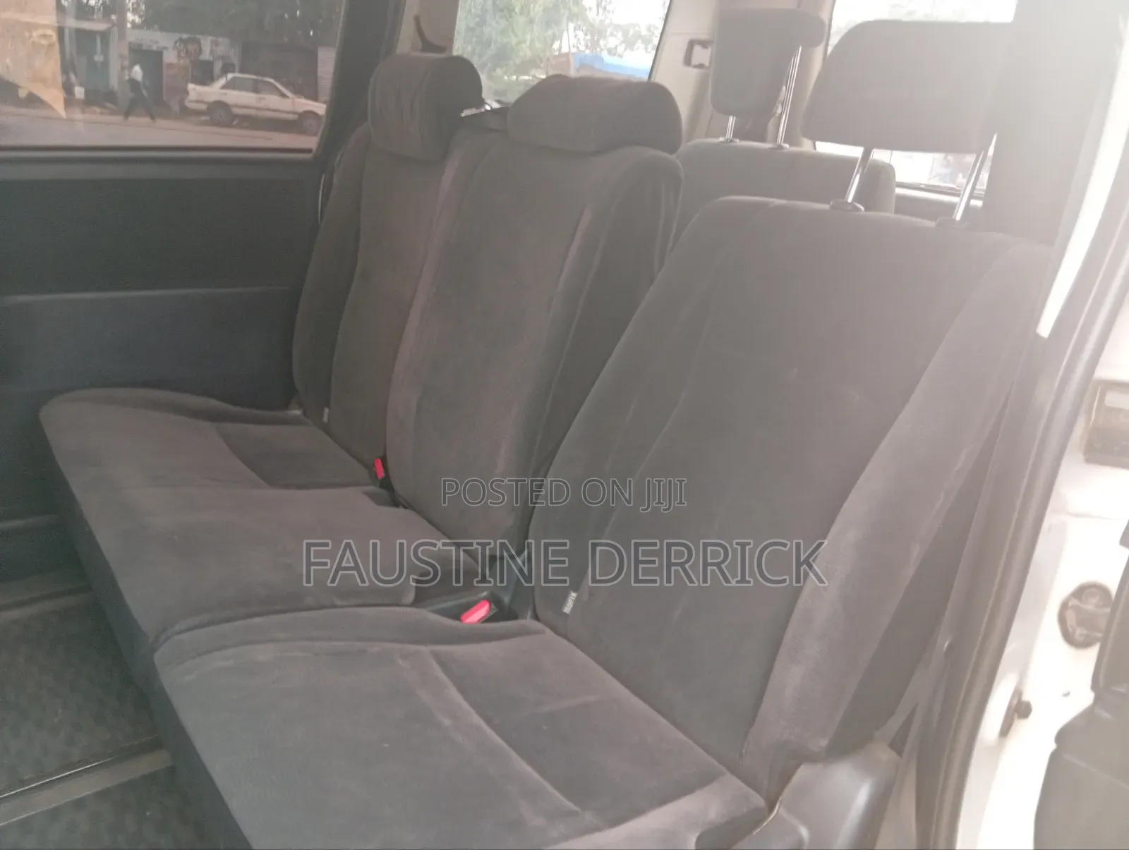Toyota Noah 2013 White