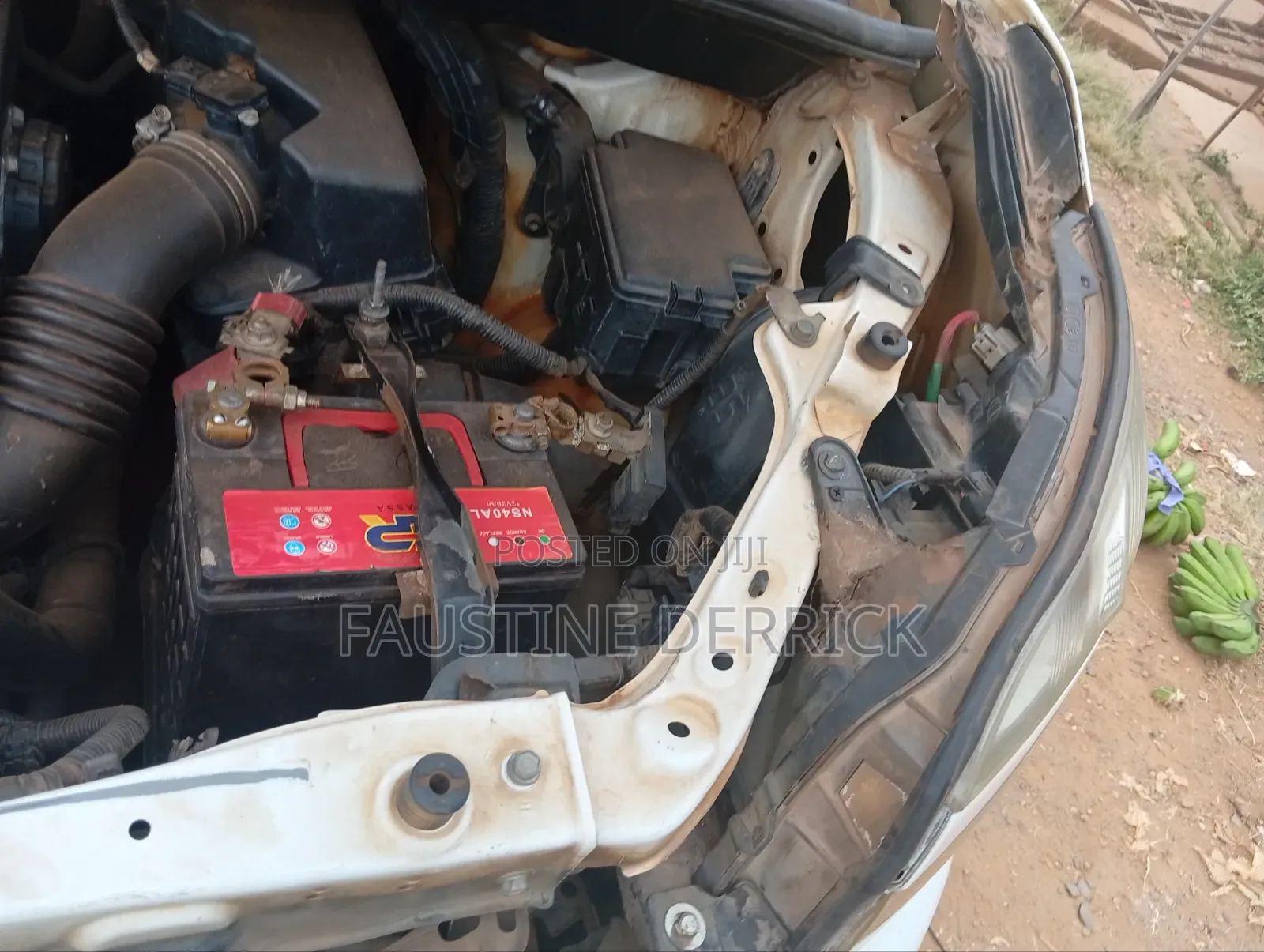 Toyota Noah 2013 White