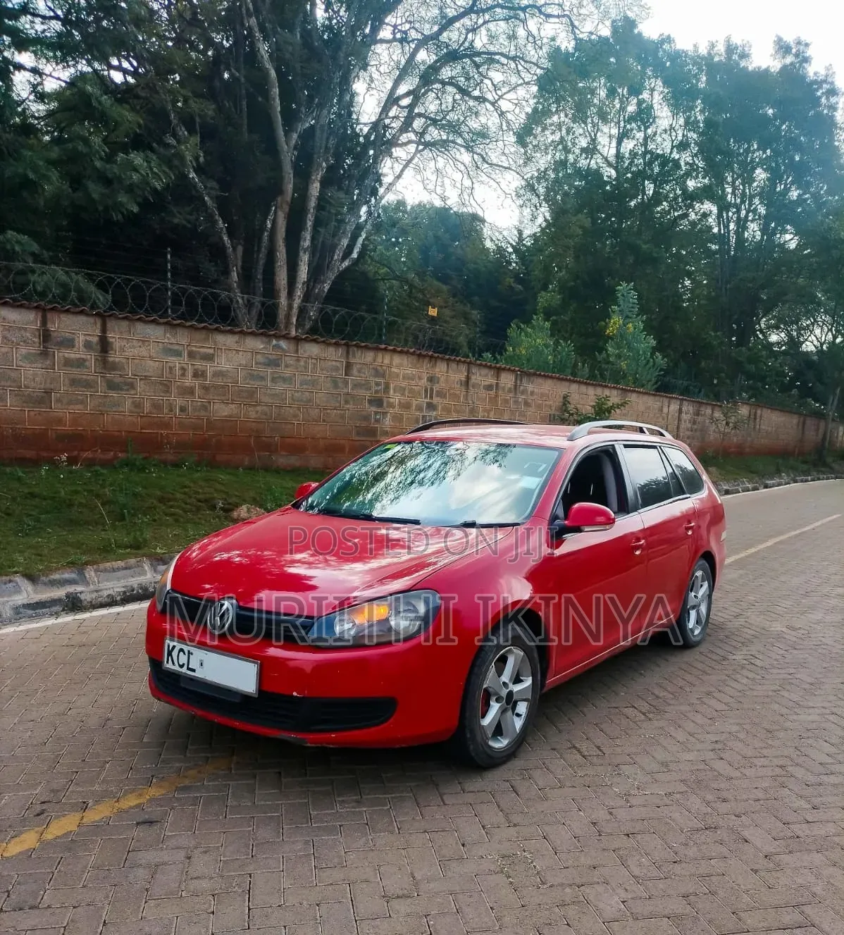 Volkswagen Golf 2011 Red