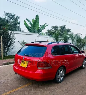 Volkswagen Golf 2011 Red