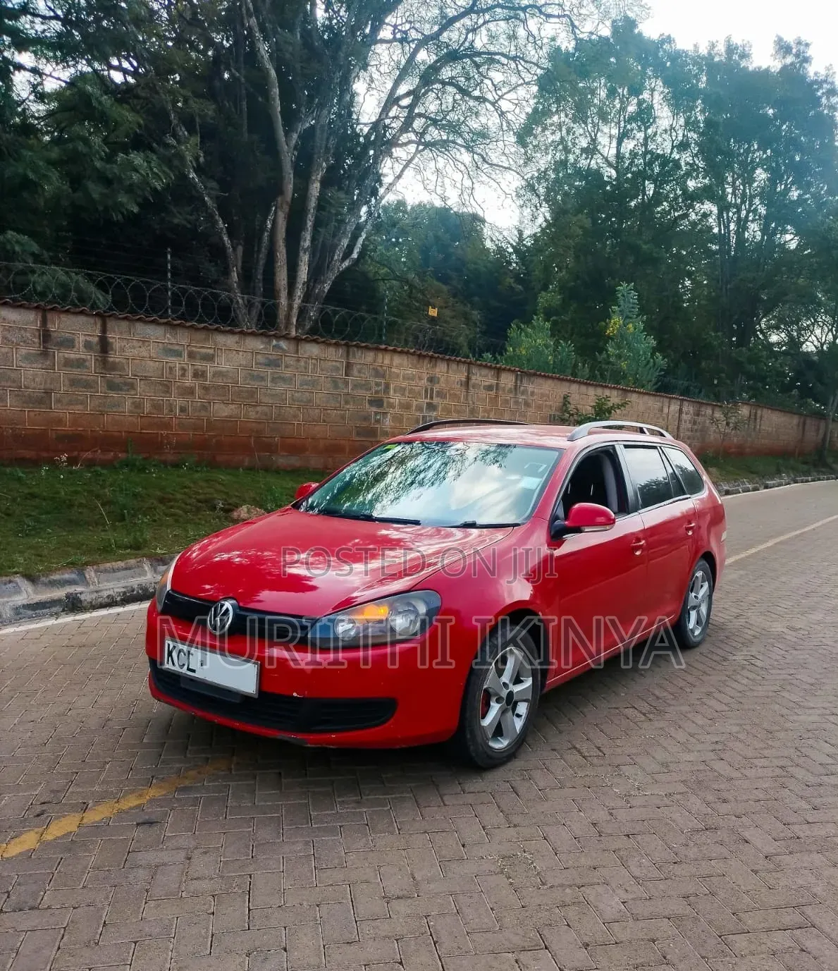 Volkswagen Golf 2011 Red