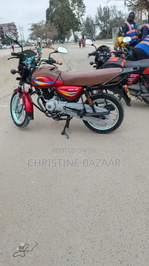 Bajaj Boxer 125 2024 Red