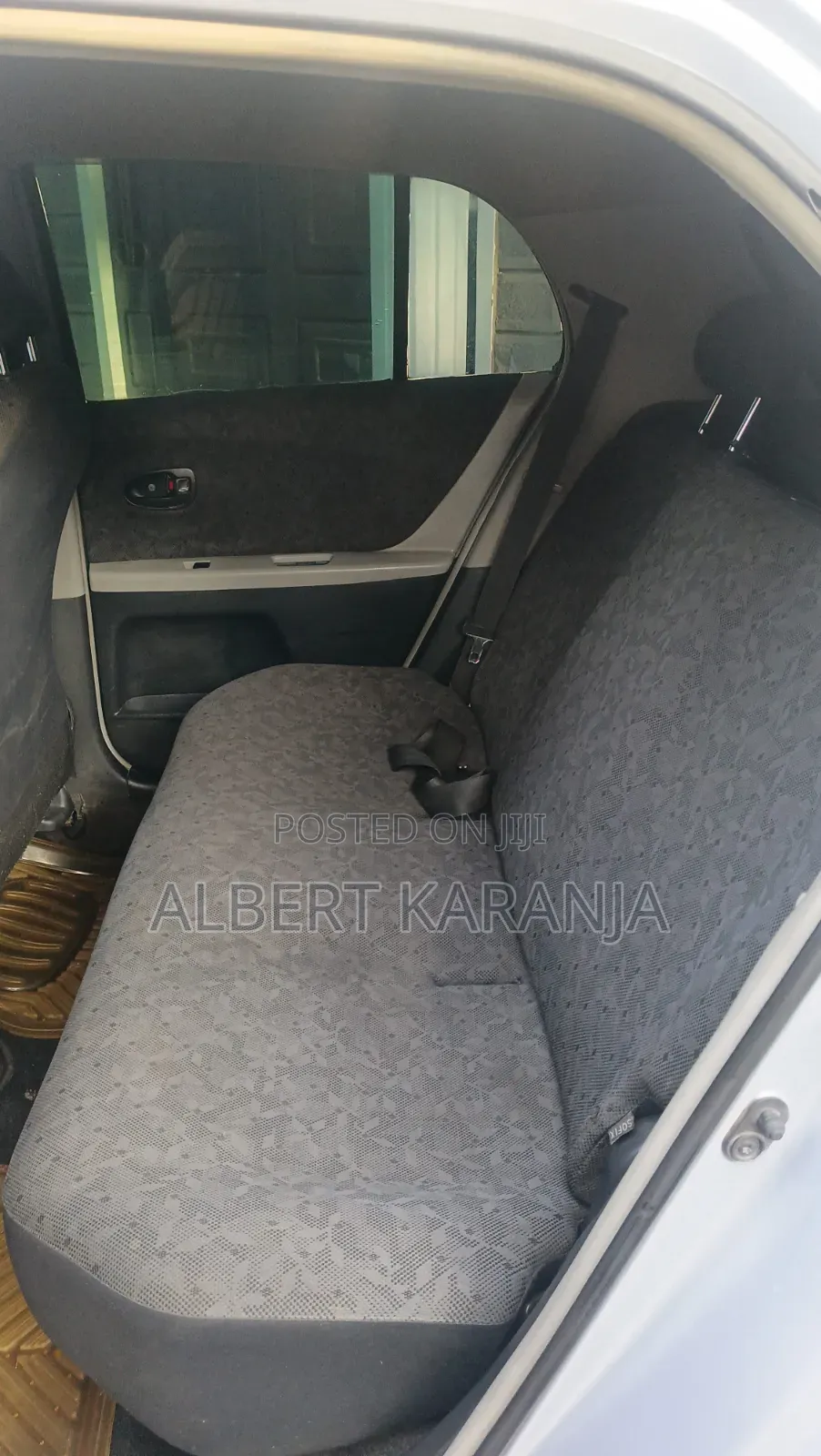 Toyota Vitz 2010 Purple