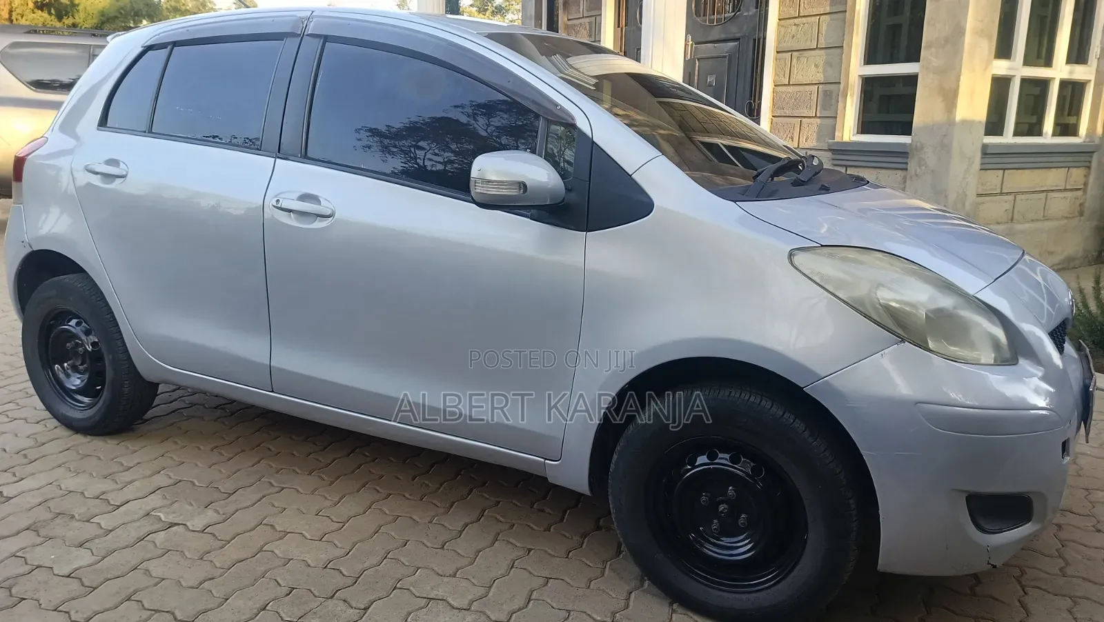 Toyota Vitz 2010 Purple