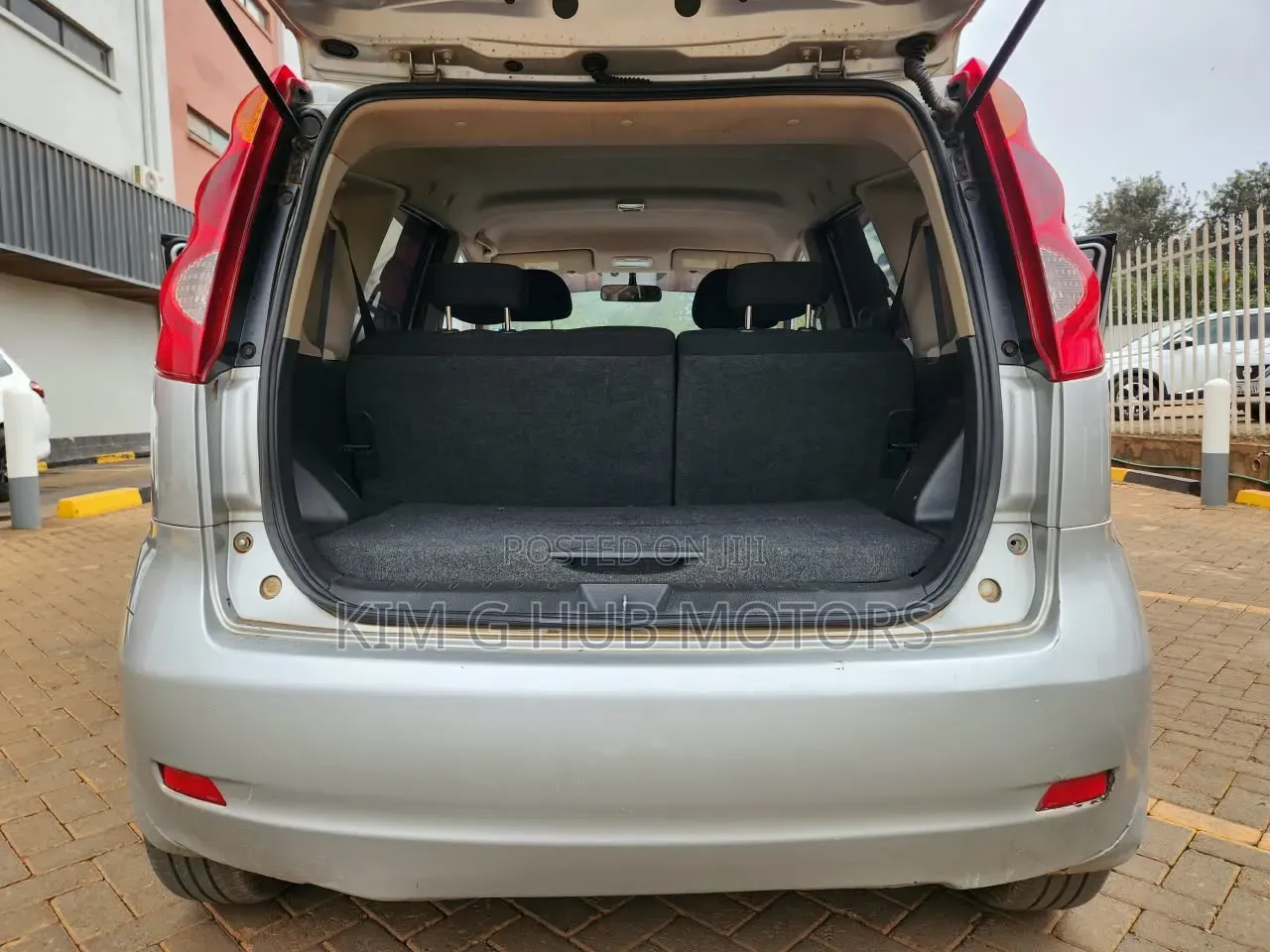 Nissan Note 2012 Silver