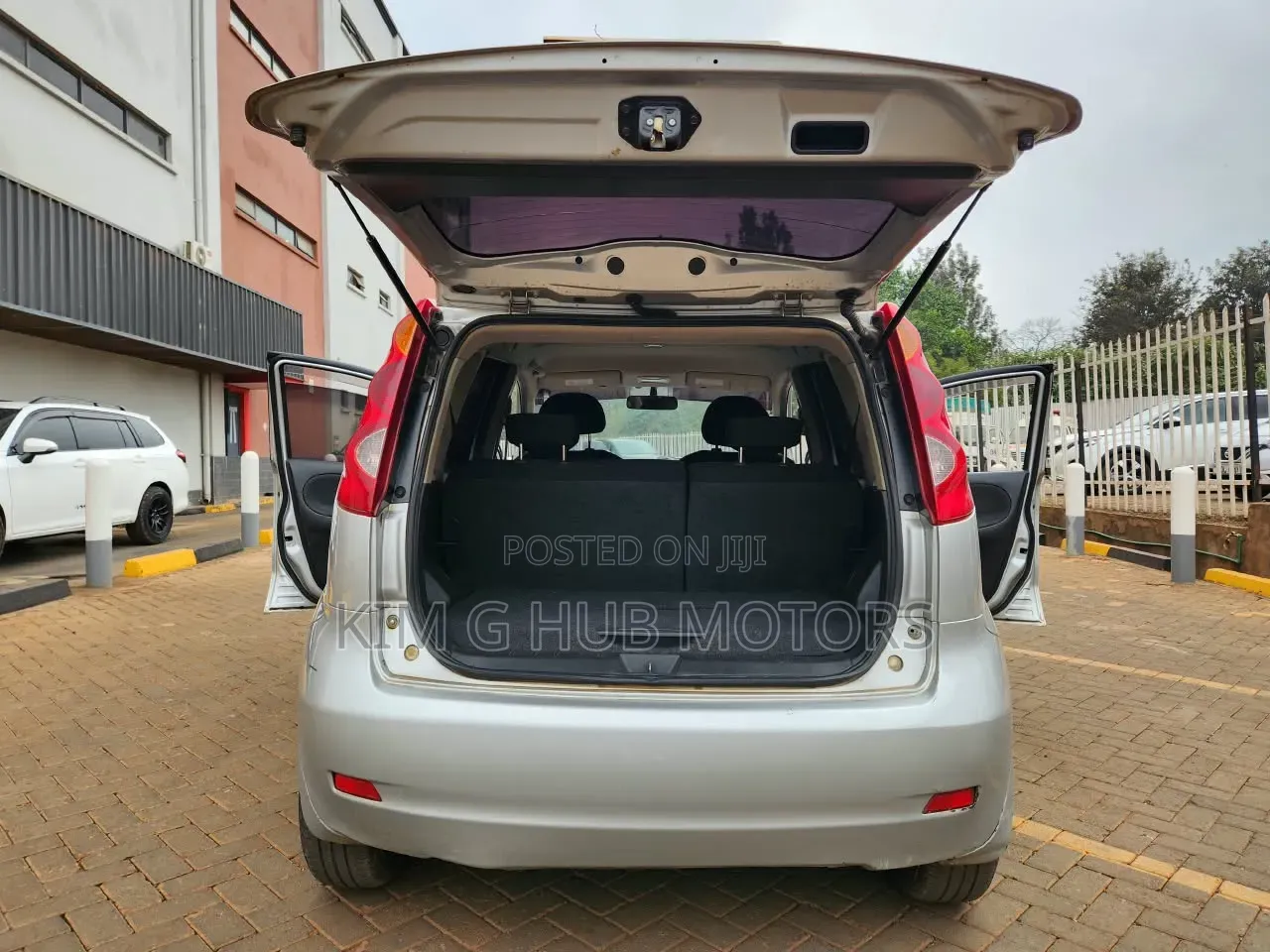 Nissan Note 2012 Silver