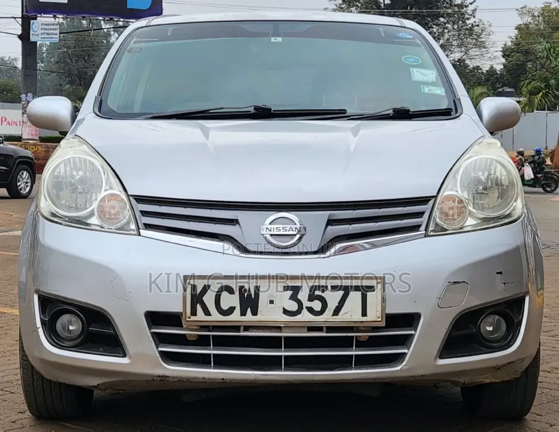 Nissan Note 2012 Silver