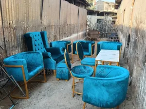 King Chair With a Puff