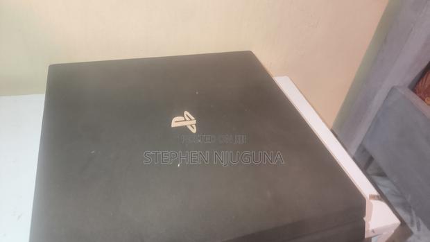 Ps4 Pro 1tb+1 Controller+7 Original Games