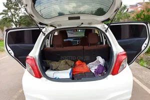 Toyota Vitz 2011 White