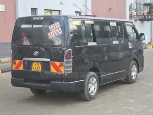 Toyota HiAce 2015 Black