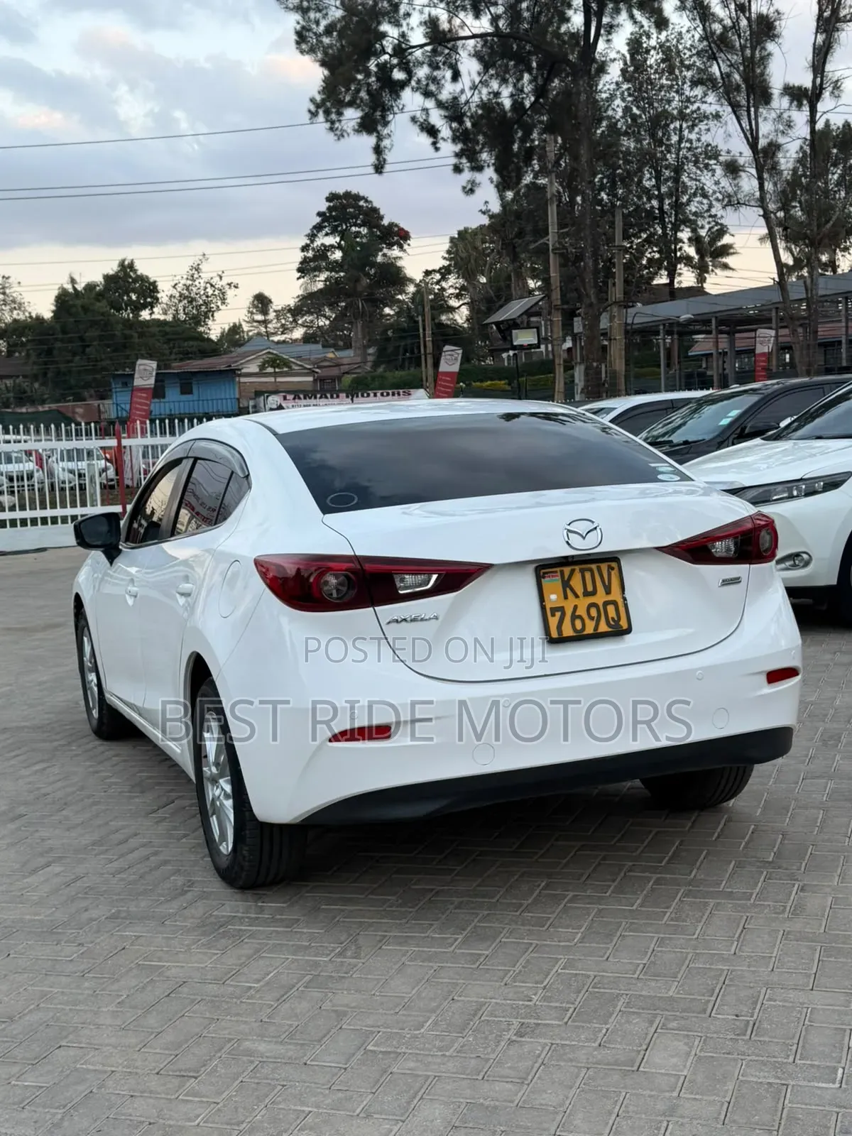 Mazda Axela 2018 White