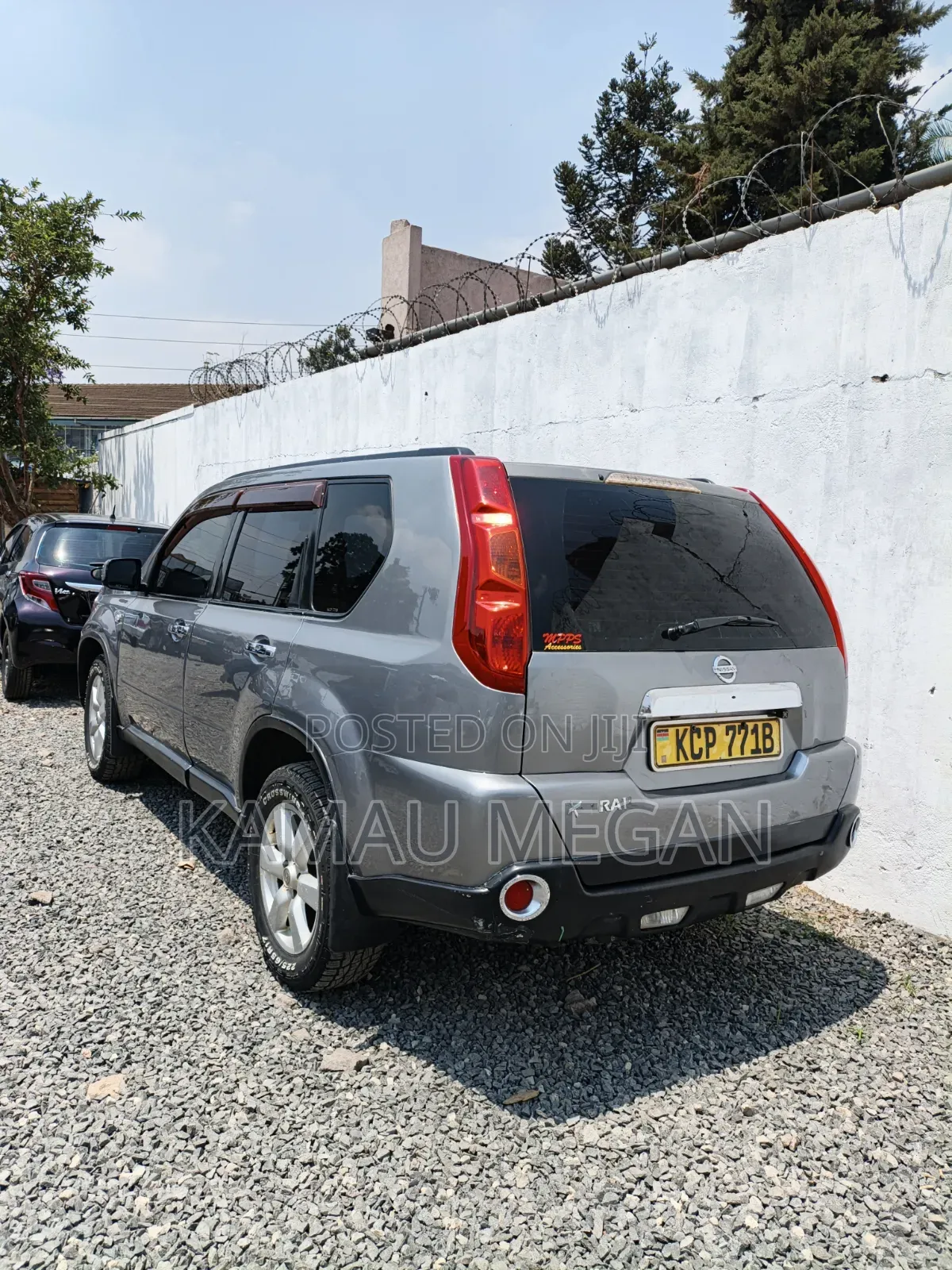 Nissan X-Trail 2.0 Petrol XE 2010 Gray