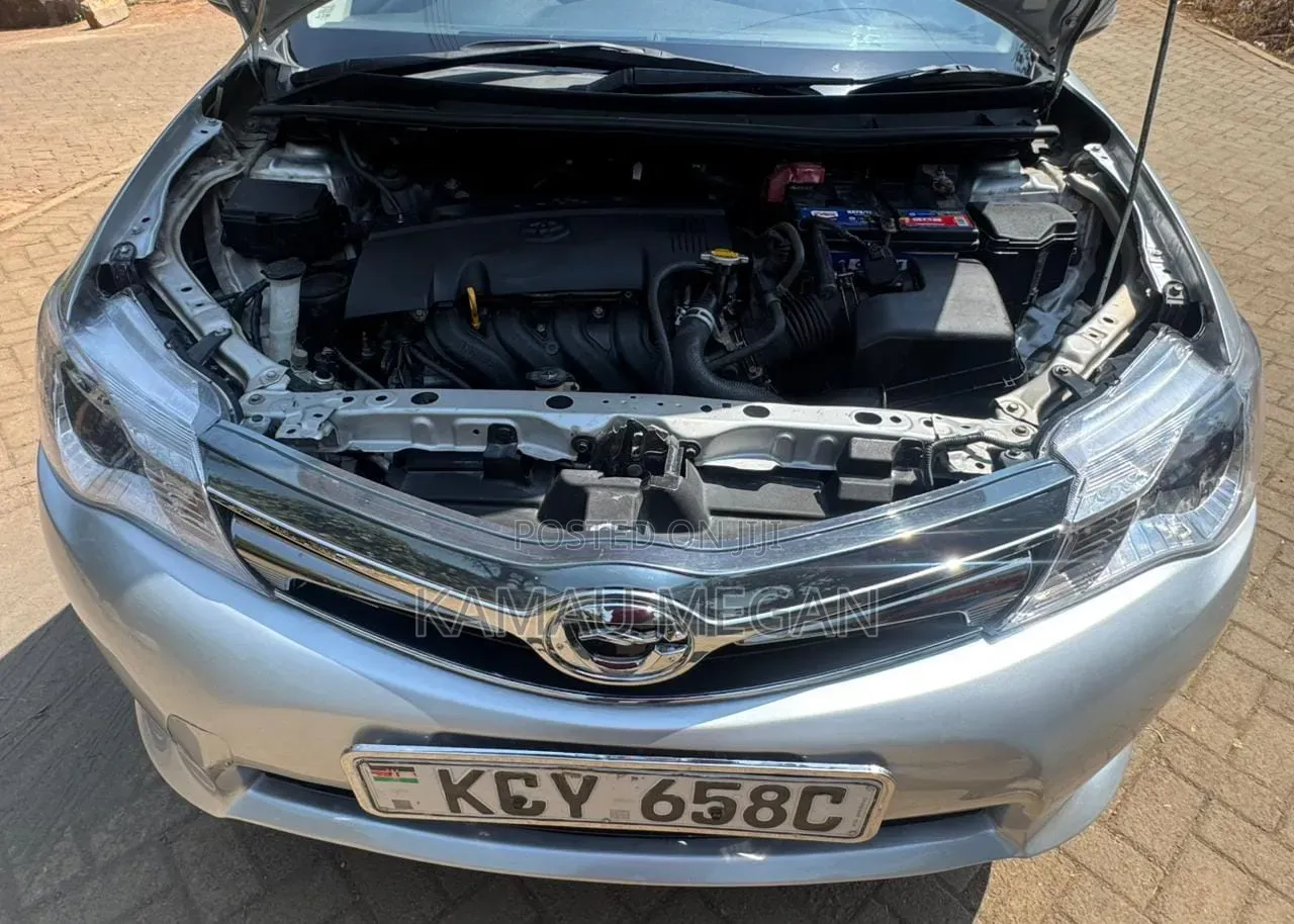 Toyota Corolla Fielder 2012 Gray