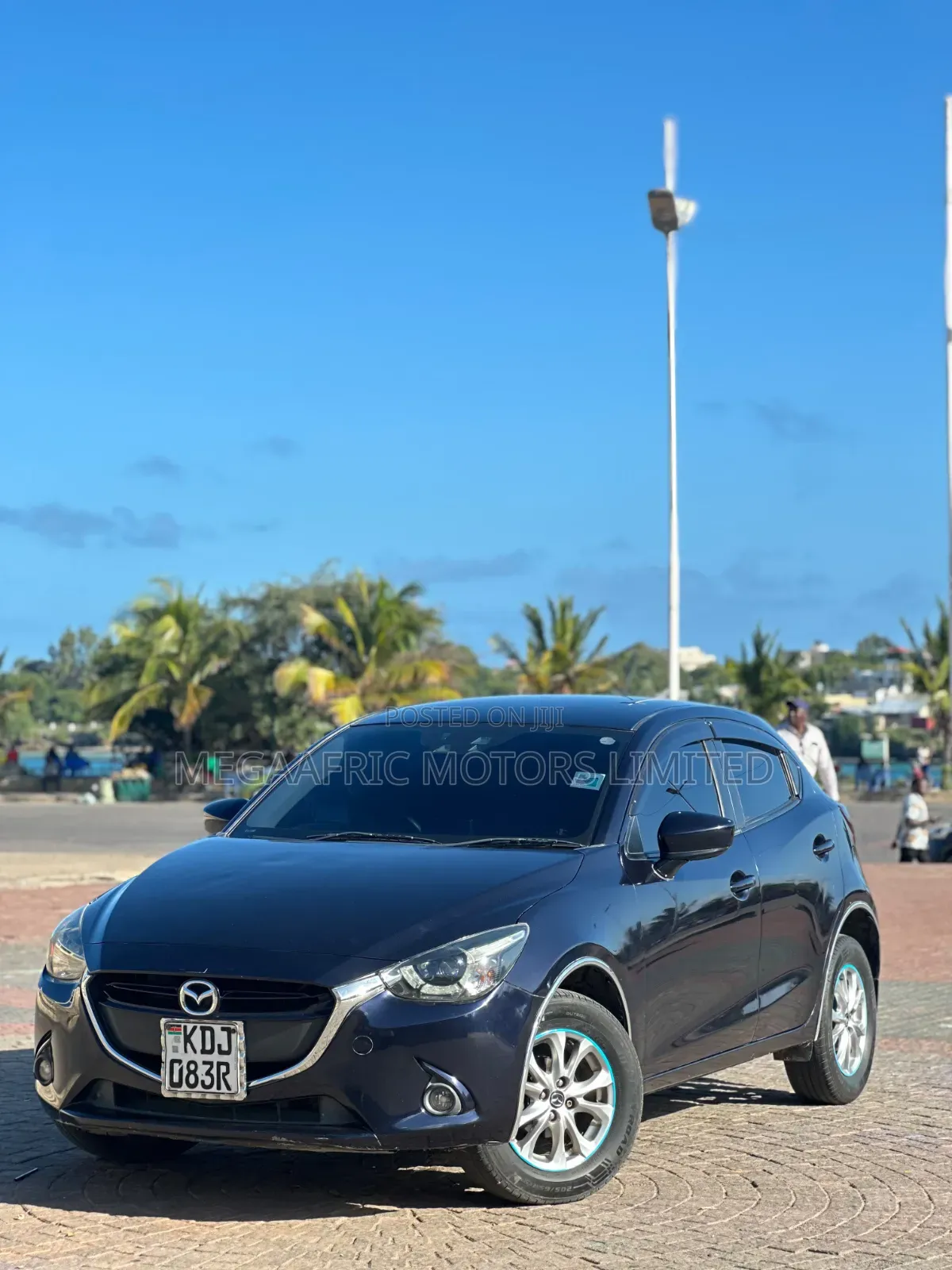 Mazda Demio 2013 Blue