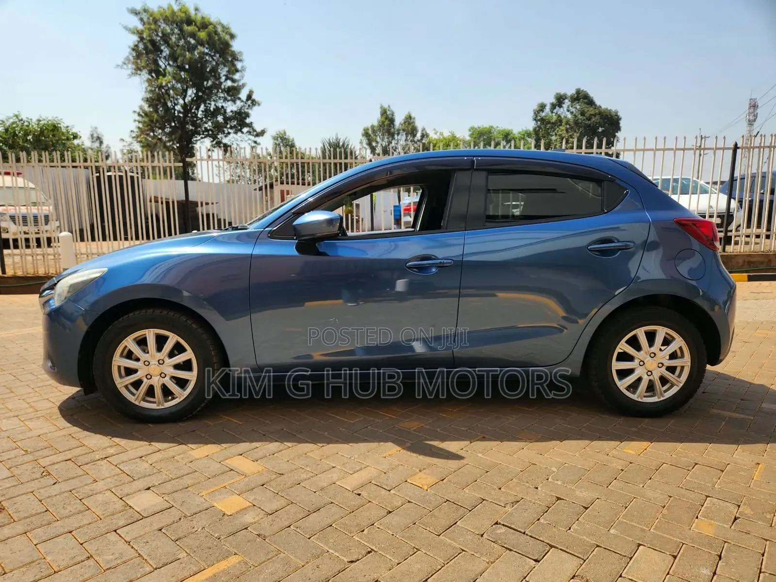 Mazda Demio 2017 Blue
