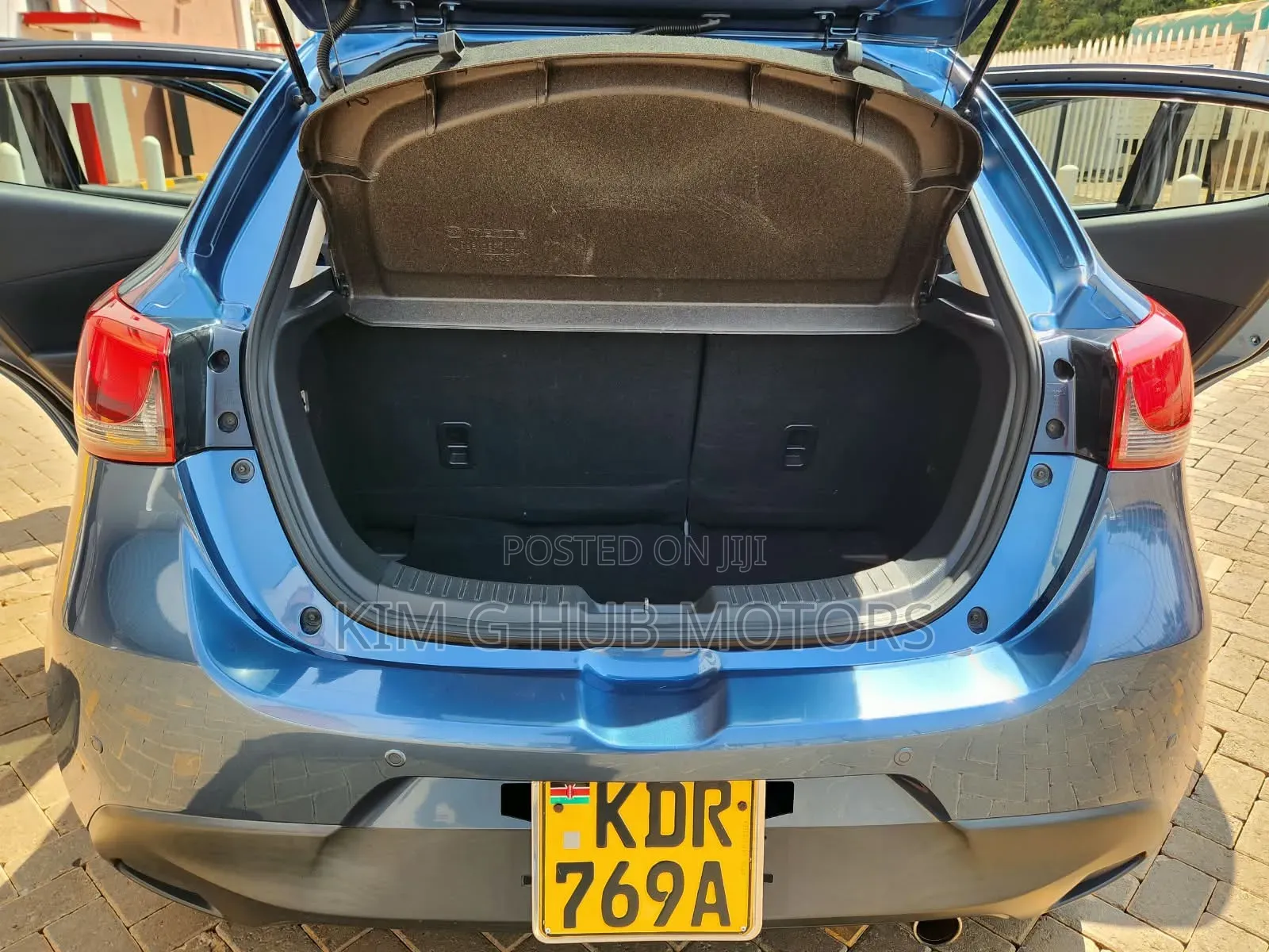 Mazda Demio 2017 Blue