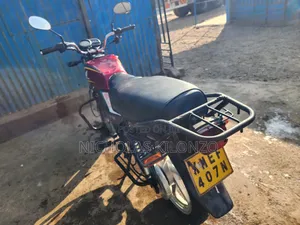 Honda Steed 2018 Red