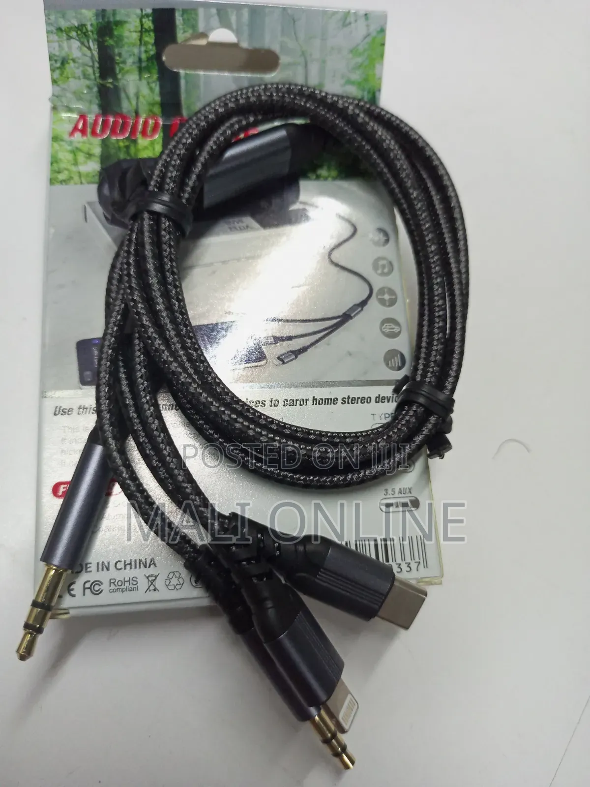 Multi-Connector Audio Adapter Cable 3in 1
