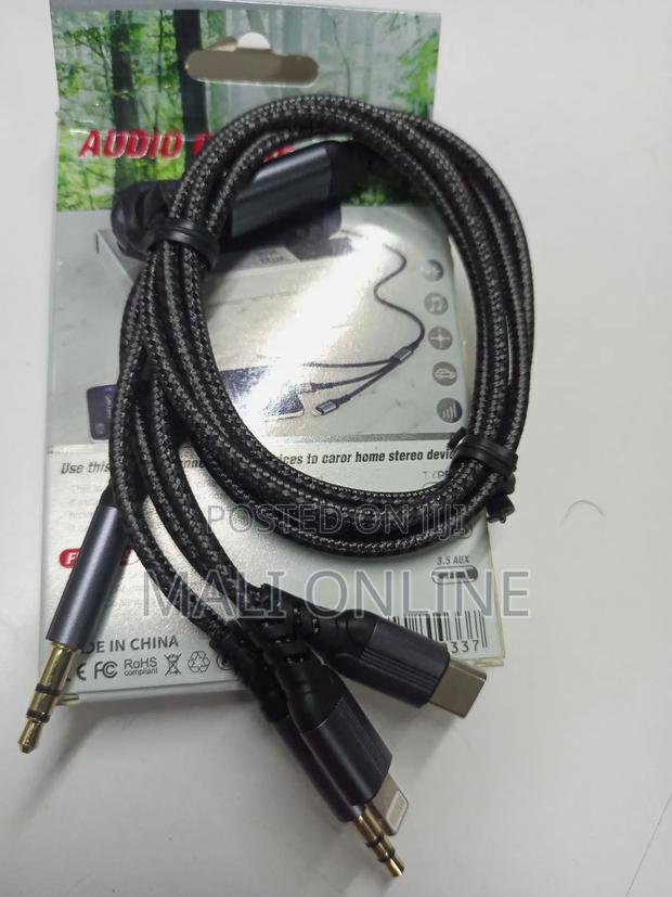 Multi-Connector Audio Adapter Cable 3in 1