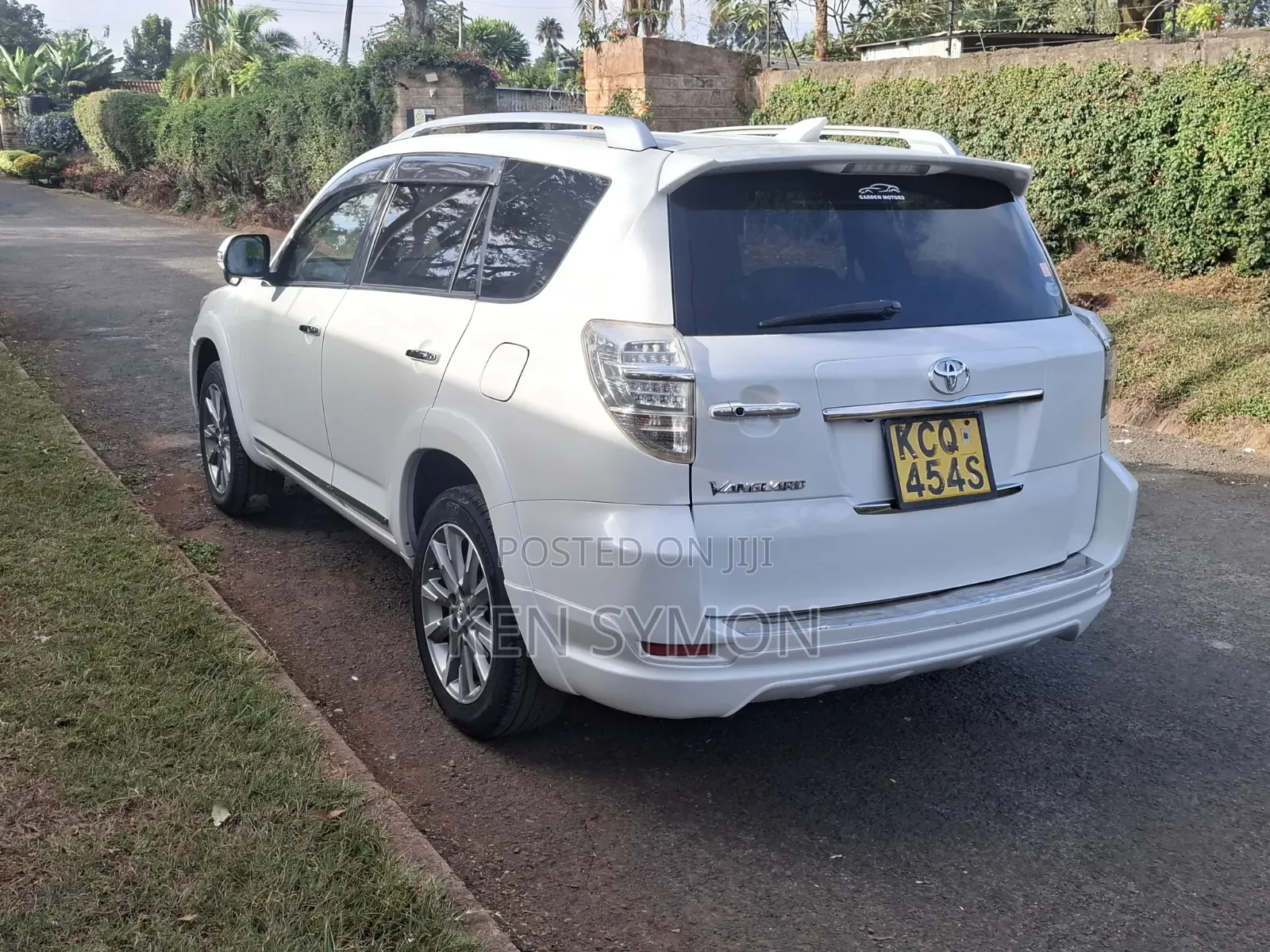 Toyota Vanguard 2013 Pearl
