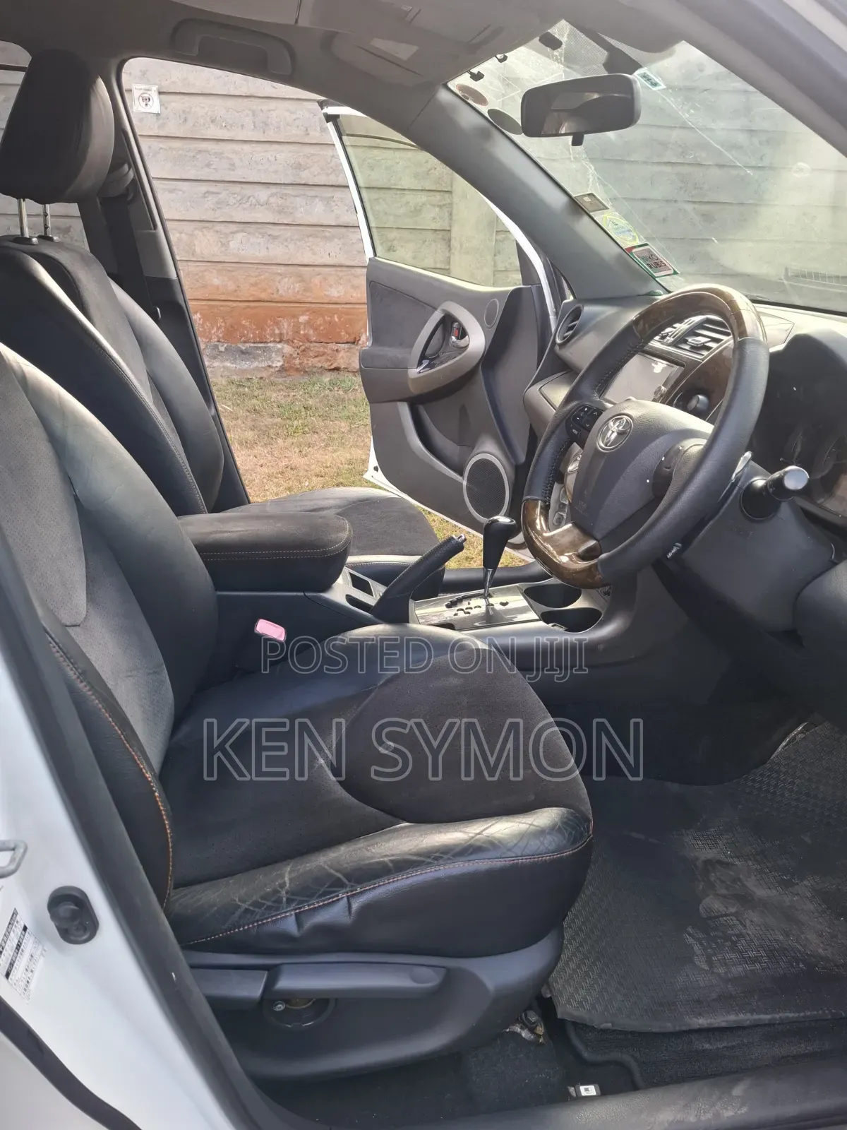 Toyota Vanguard 2013 Pearl
