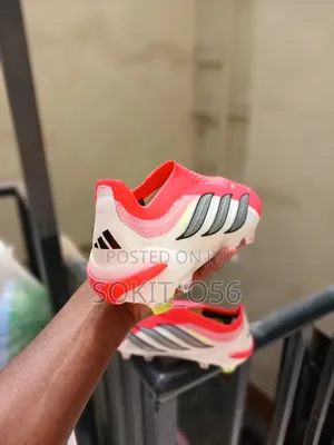 Adidas Predator26 "Spine" Footballboot
