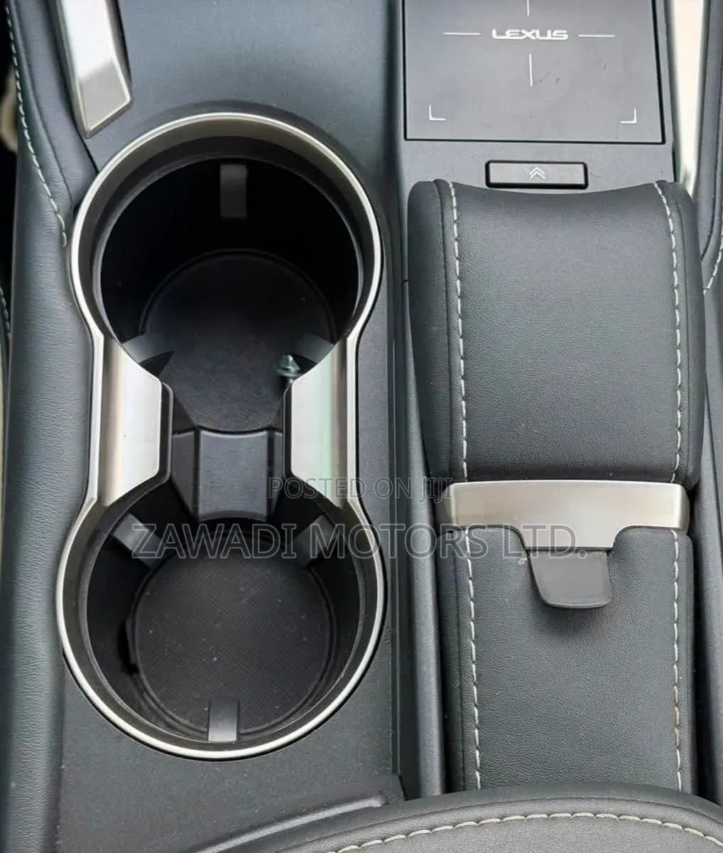 Lexus NX 300 FWD 2020 White