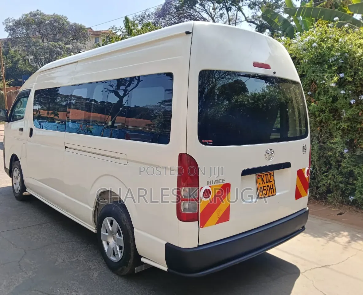 Toyota HiAce 2024 Silver