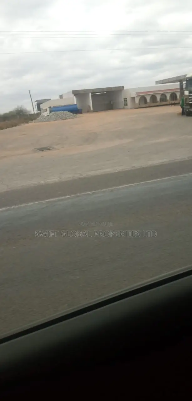 20 Prime Acres Touching Mombasa-Nairobi Highway in Masimba Is for Sale