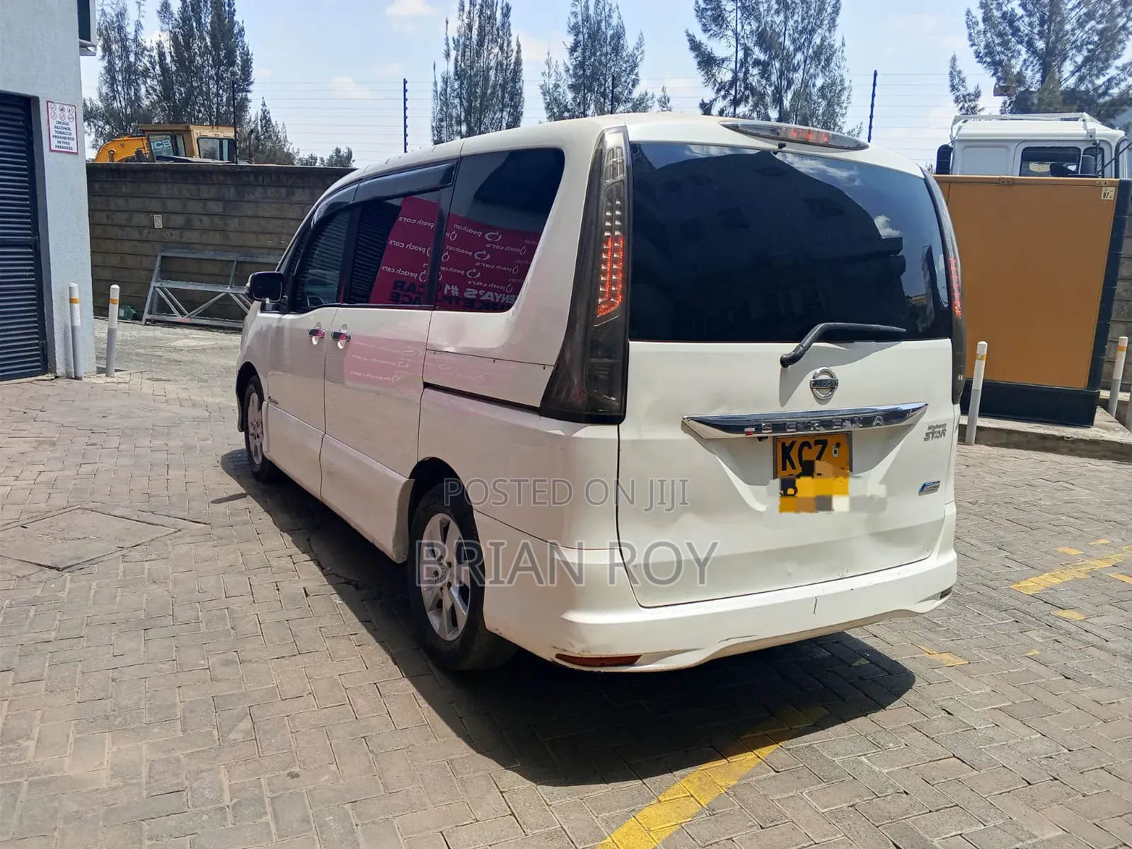 Nissan Serena 2012 White