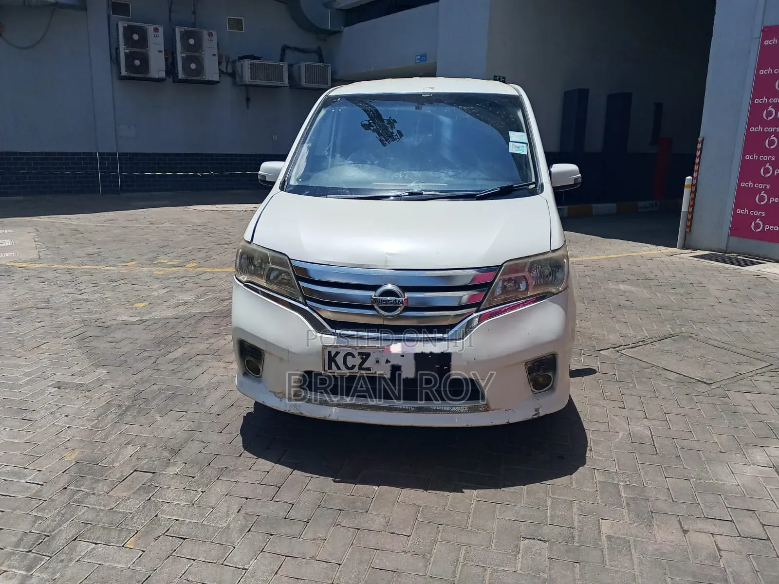 Nissan Serena 2012 White