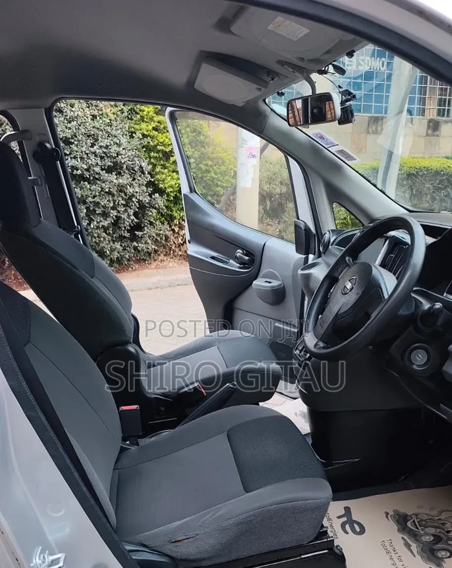 Nissan NV200 2015 Silver