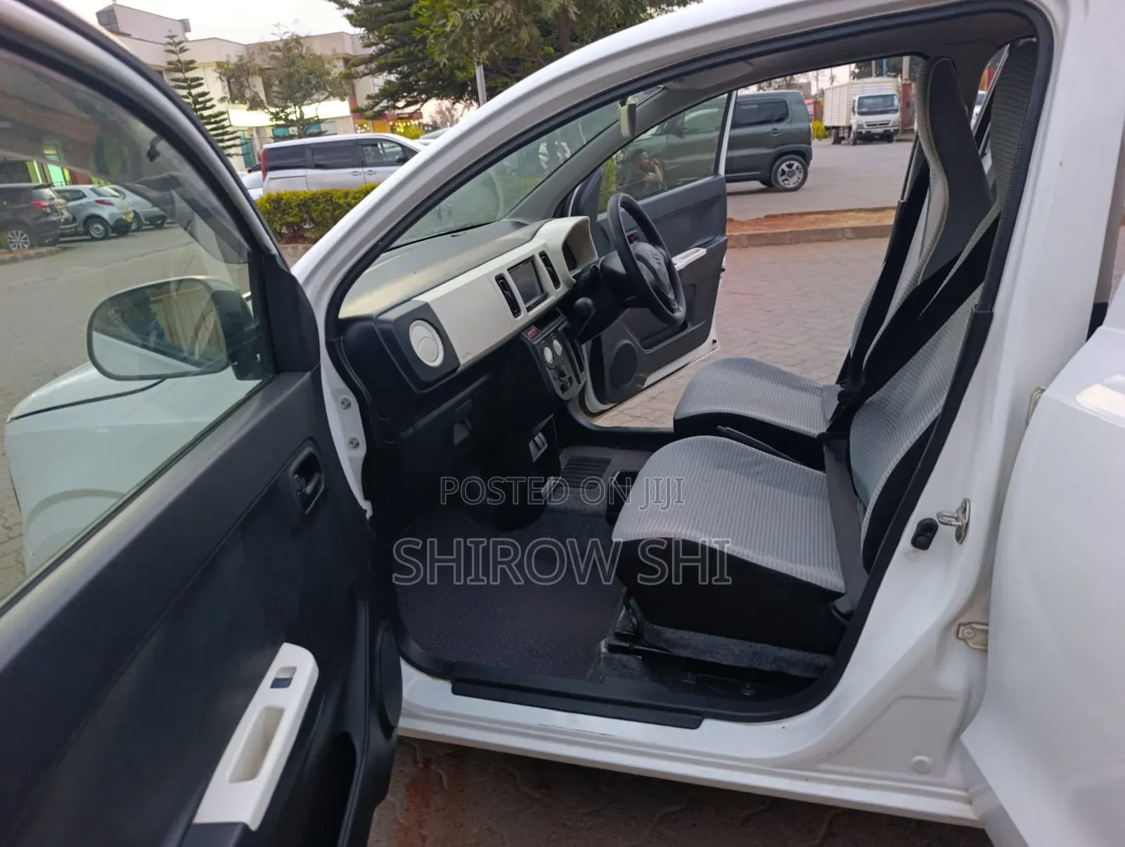 Suzuki Alto 2017 White